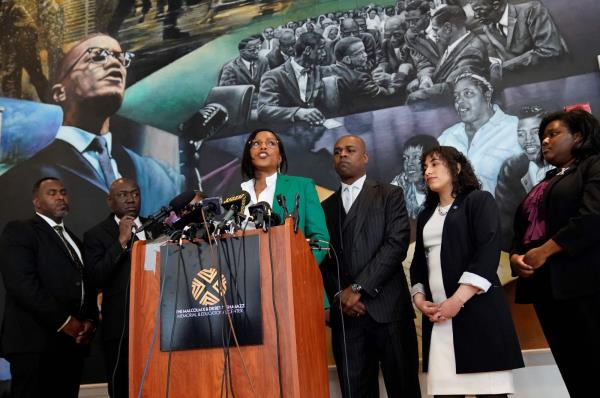 Ilyasah Shabazz (C), daughter of African-American activist Malcolm X, speaks at a press conference, New York, U.S., Feb. 21, 2023. (AFP Photo)