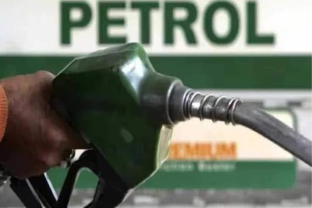 Petrol, Diesel Prices For April 26; Check Fuel Rates in Chennai, Lucknow, Other Cities