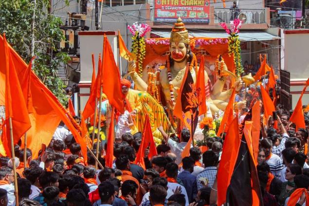 Bajrang Dal Stages Protest Near Co<em></em>ngress HQ in Delhi Over Promise to Ban Outfit in Karnataka