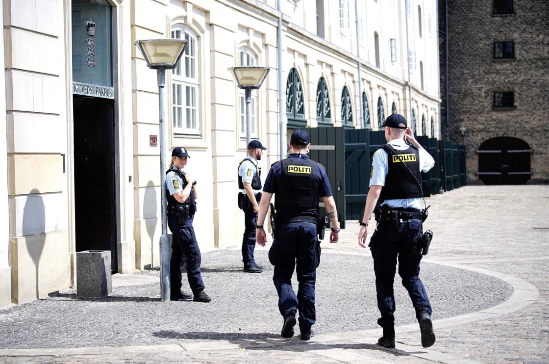 Police officers guard the entrance to the Eigtveds Pakhus, a venue for internatio<em></em>nal meetings and co<em></em>nferences used by Denmark's Ministry of Foreign Affairs, in Copenhagen, Denmark, June 24, 2023. (EPA File Photo)