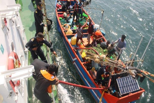 Indian Coast Guard Ship Rescues Stranded Fishermen off Kochi